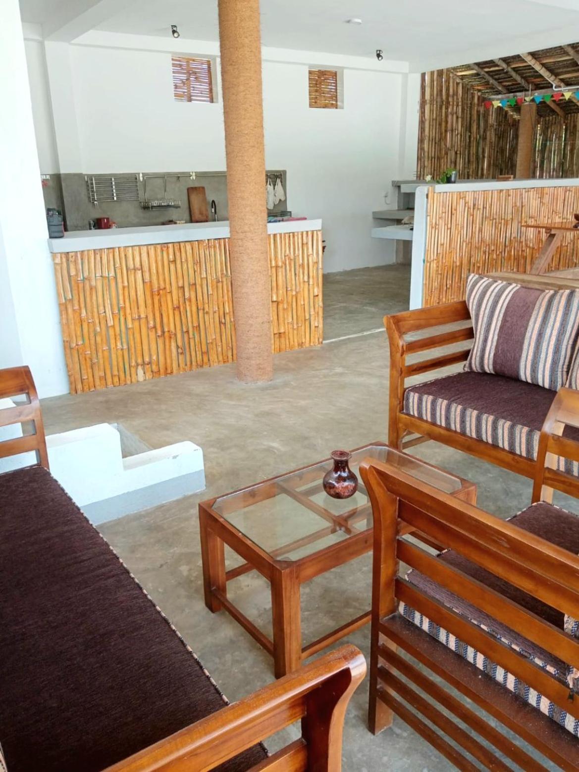 Sri Lanka Surf Villa Domus Graziella Ahangama Eksteriør bilde