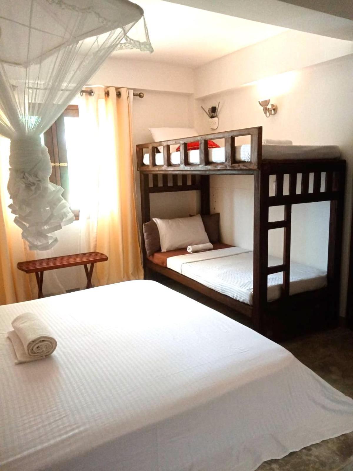 Sri Lanka Surf Villa Domus Graziella Ahangama Eksteriør bilde