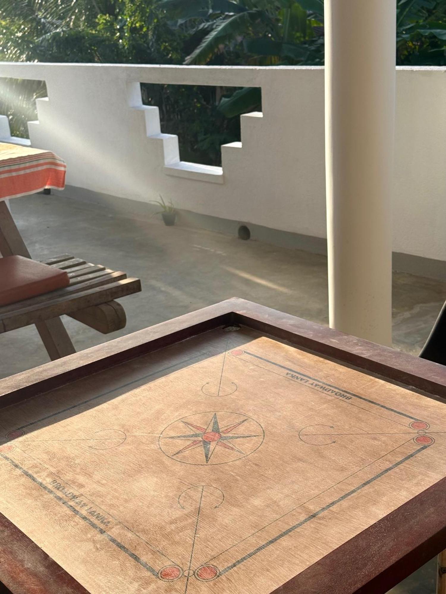 Sri Lanka Surf Villa Domus Graziella Ahangama Eksteriør bilde
