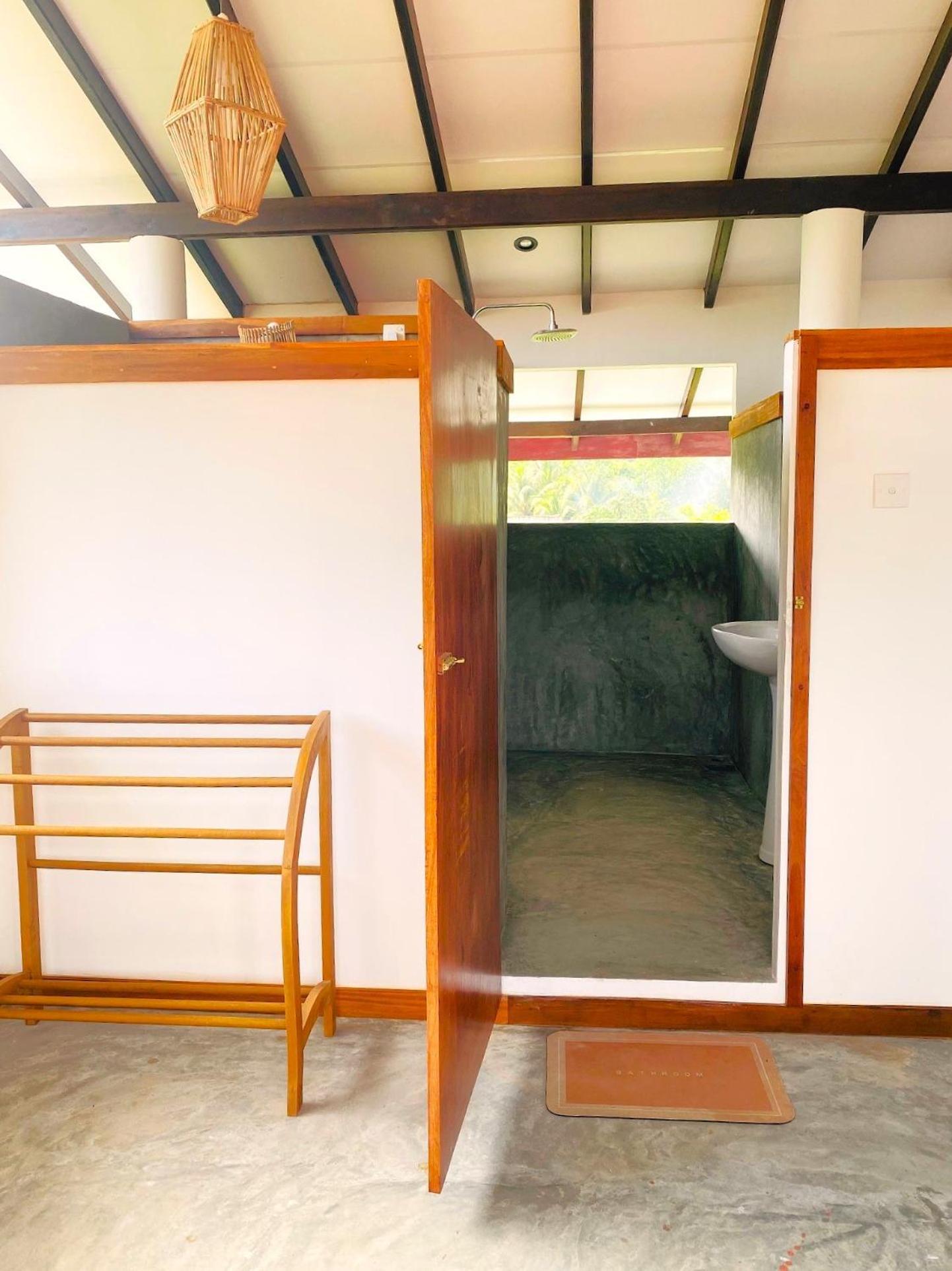 Sri Lanka Surf Villa Domus Graziella Ahangama Eksteriør bilde